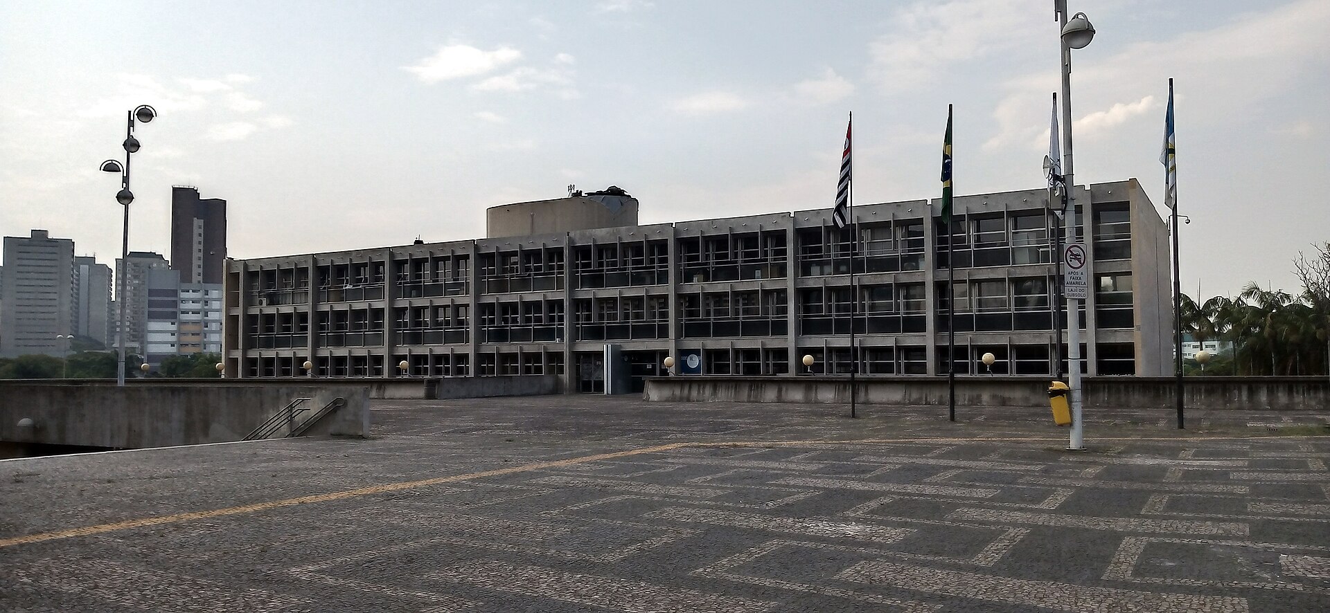 Imagem de referência de Biblioteca Pública Municipal Nair Lacerda, descrito nos dados abertos como biblioteca em Santo André
