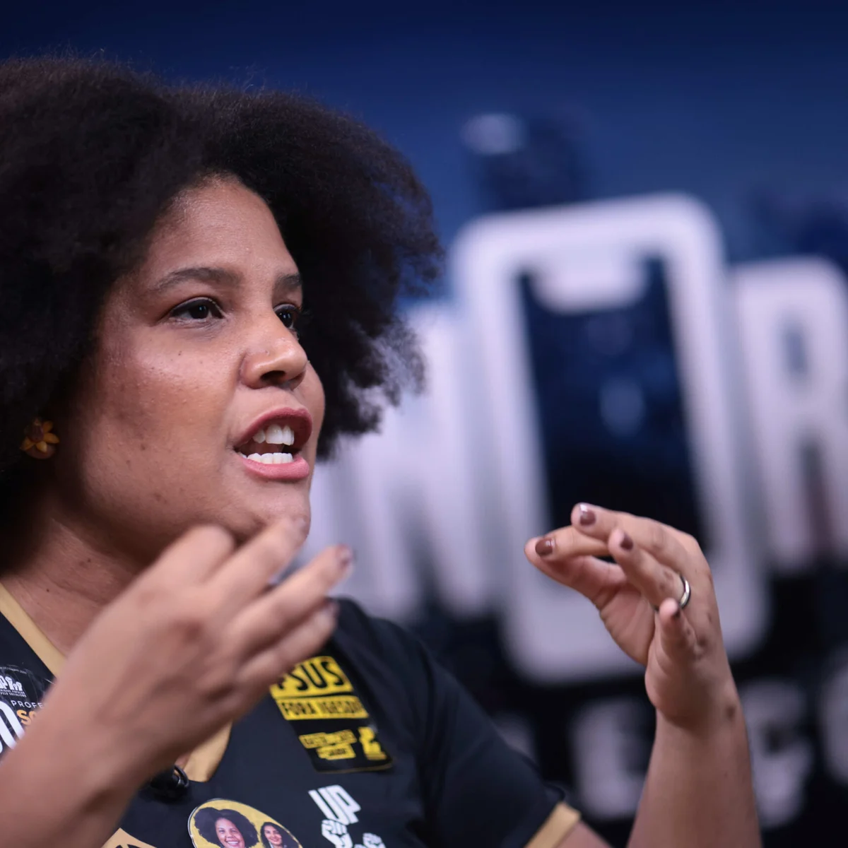 Samara Martins defende soberania no debate Metrópoles/Inteligência Ltda