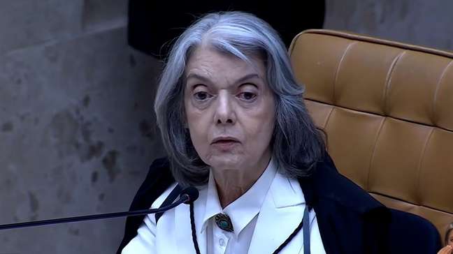 'Ressaca' por clima de tensão e pedido de vista geram risco a julgamento contra Mendonça no STF, avaliam especialistas