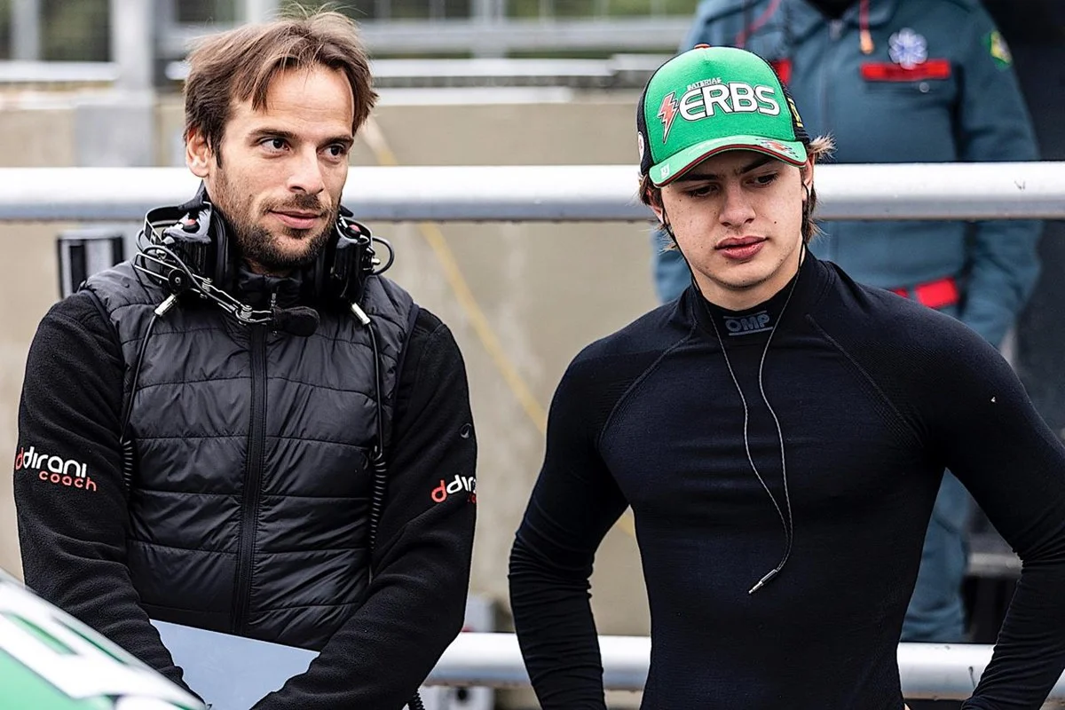Foto colorida de Erick Schotten e Dennis Dirani - Metrópoles