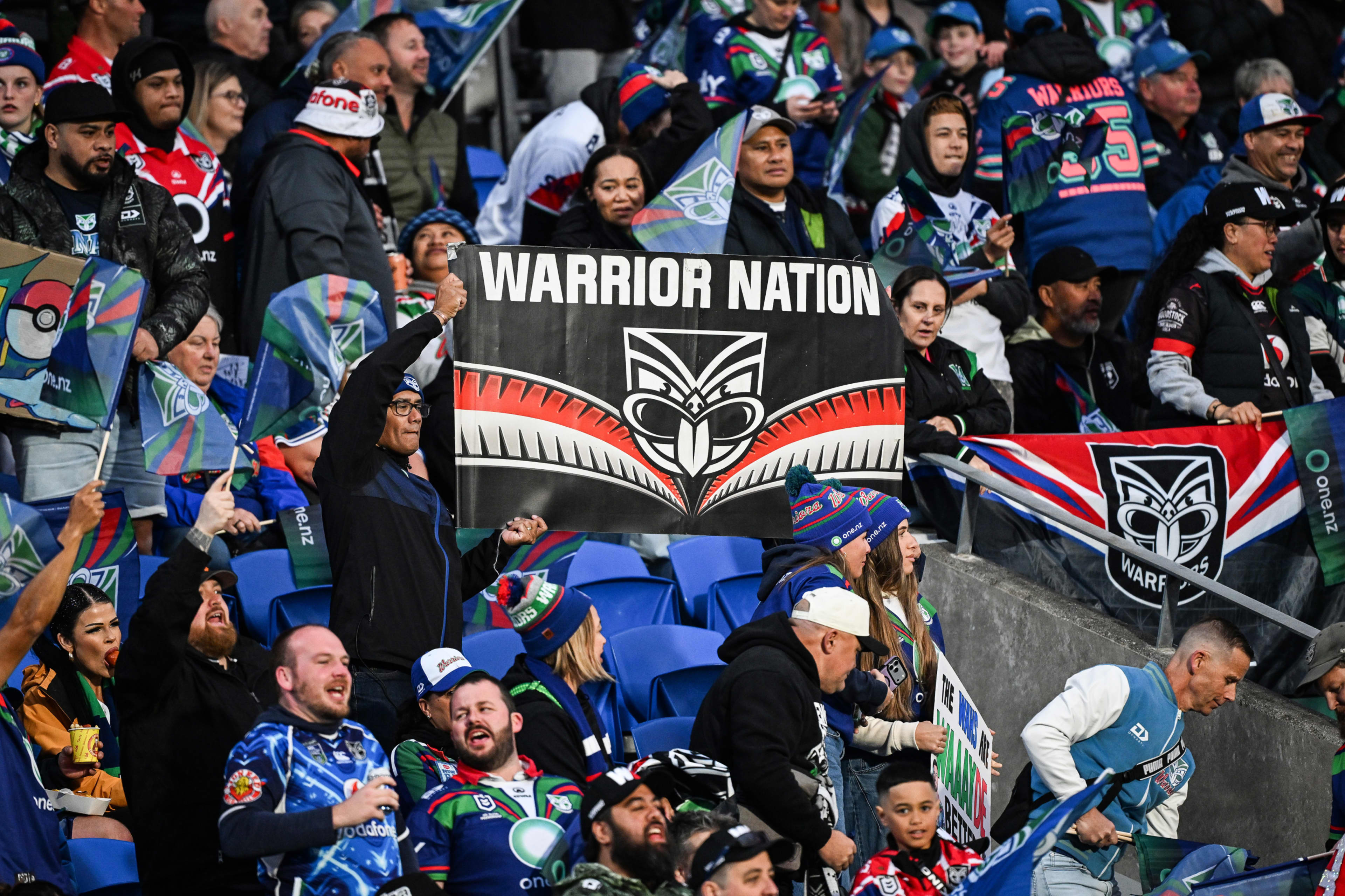 Imagem da matéria: 'Somos os Warriors, 100 por cento': A história por trás do hino de vitória icônico dos Wahs