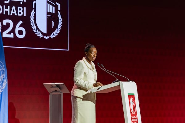 Os EAU comprometem-se a fornecer US$ 5 milhões para apoiar a Declaração de Abu Dhabi sobre o combate global ao crime