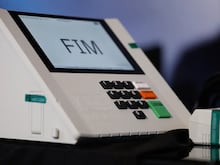 Candidatos com menos de 21 anos disputam eleição 2026, mas não podem ser eleitos; entenda