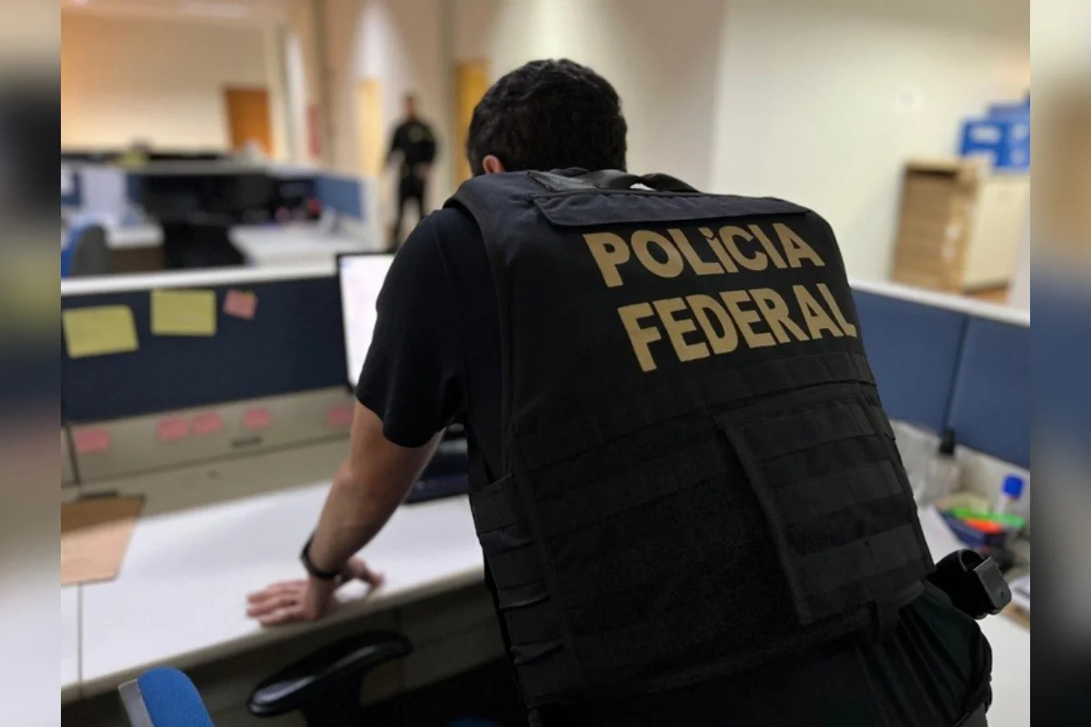Imagem da matéria: PF mira homem que mantinha “fábrica” de documentos para fraudar a Caixa
