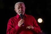 Lula ajusta tom contra Flávio e amplia "bondades" na reta final do 1º turno
