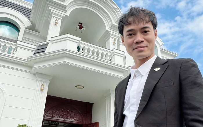 30 tuổi, Văn Toàn có gì?