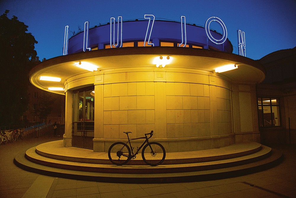 Cinema Iluzjon, em Varsóvia — Foto: Divulgação/Sergio Poroger