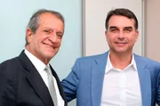Valdemar Costa Neto e Flávio Bolsonaro