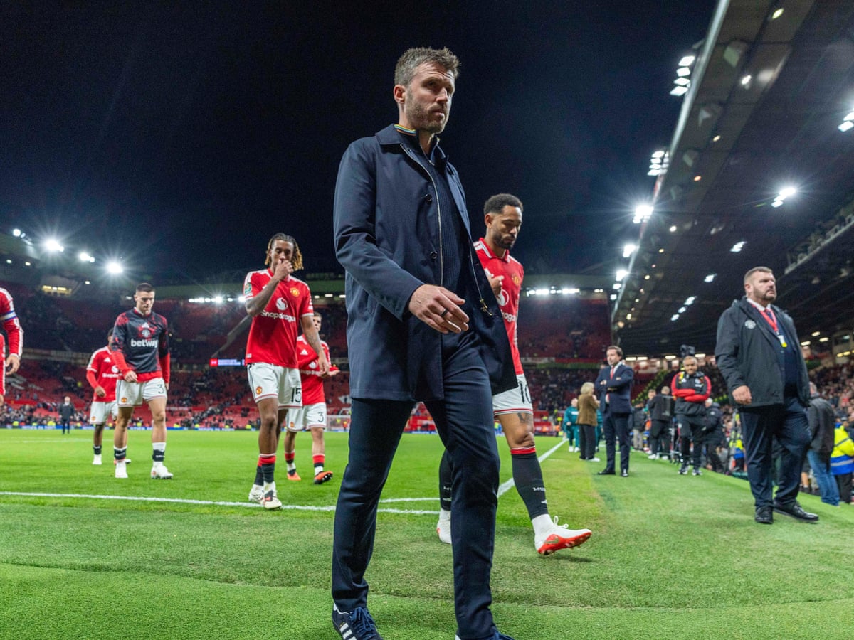 O calor está em Carrick, mas Wilcox deve compartilhar a culpa pelos problemas do Manchester United