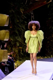 Metrópoles Catwalk: 4ª noite tem Ellen Milgrau e mais; veja programação