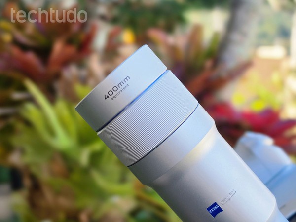 Como é usar um celular de R$ 20 mil que vira câmera profissional
