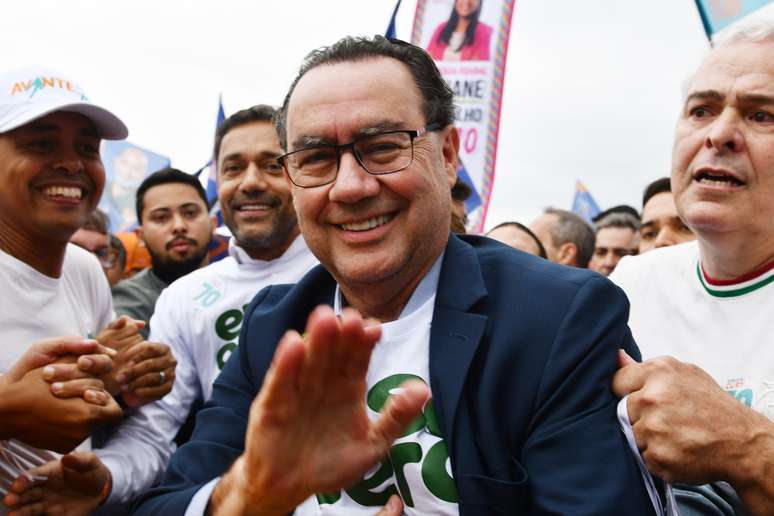 Aborto legal, abrigos LGBT e botox no SUS: o que cada candidato à presidência planeja para diversidade?