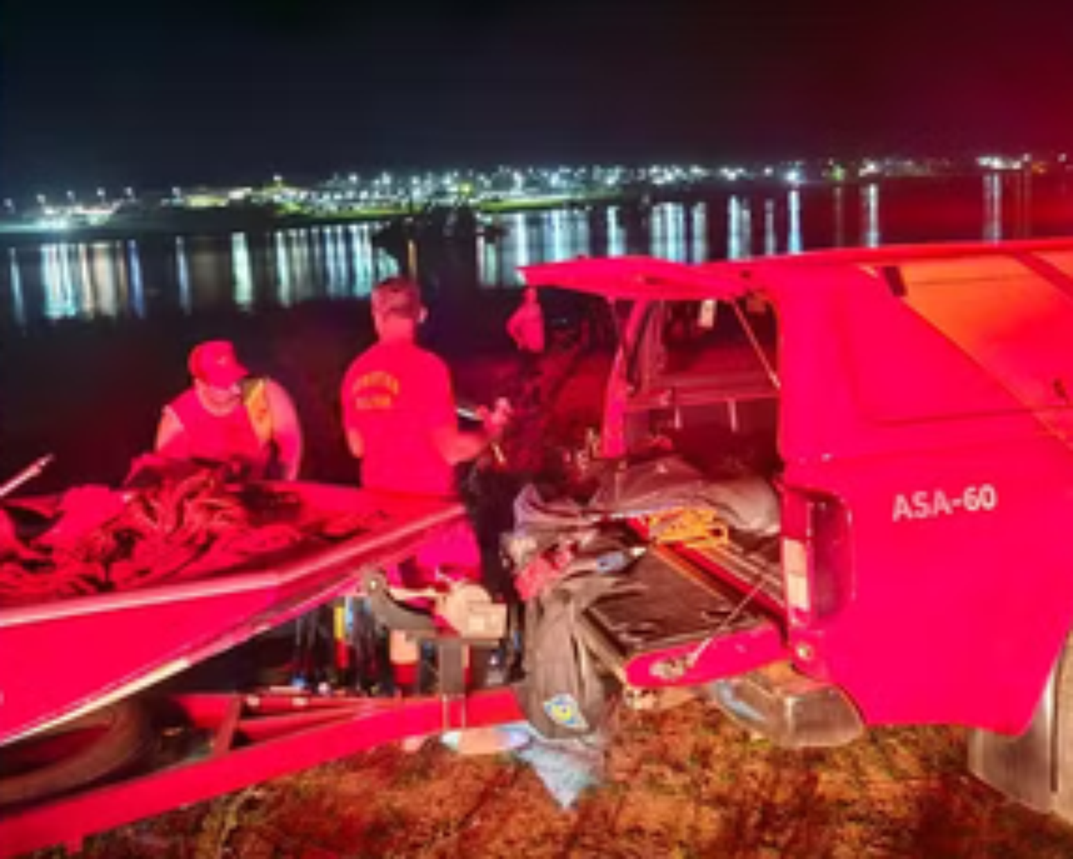 Buscas seguem desde sexta-feira, 18, no Lago das Brisas, em Buriti Alegre, no sul de Goi&aacute;s
