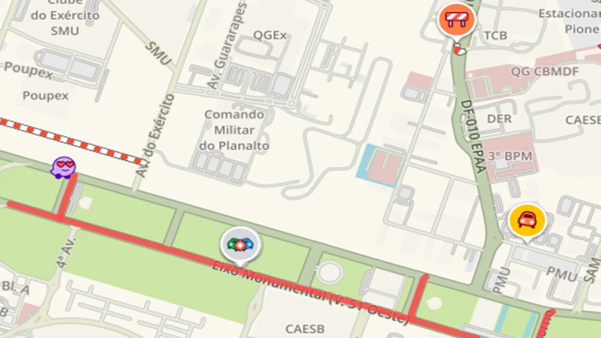 Falha em semáforo bloqueia parcialmente via de acesso ao Eixo Monumental