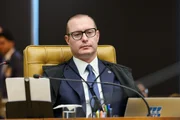 Gilmar diz que Fux combinou com Mendonça voto para afastar diretor da PF