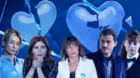 Em Iludida, Asya aparece de surpresa na festa de Volkan e Derin e o clima fica tenso