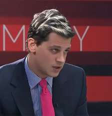 O influenciador de extrema direita britânico Milo Yiannopoulos Foto: Reprodução via youyube/Channel 4 News / Estadão