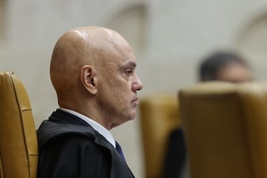 STF: grupo de Moraes cria frente para blindar ministro de investigações por relação com Vorcaro