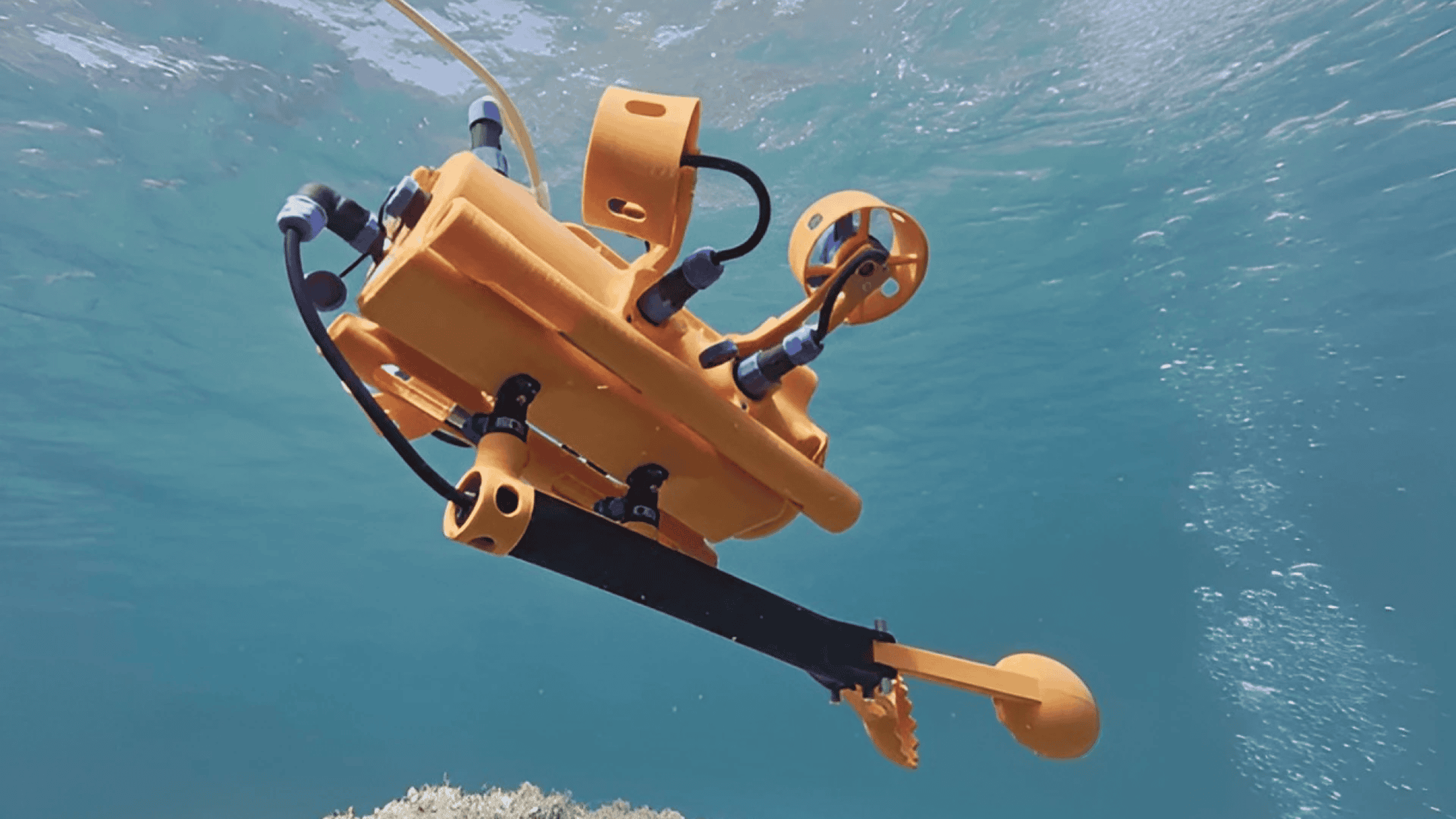 Drone submarino? Compacto, o equipamento pode explorar locais onde mergulhadores não chegam