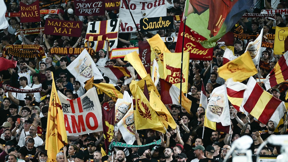 Torcedores da Roma são banidos dos estádios por saudação fascista em jogo do Campeonato Italiano