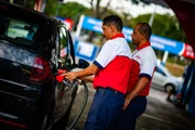 Imagem da matéria: Alta do petróleo pressiona subsídio do governo Lula às vésperas do 1º turno
