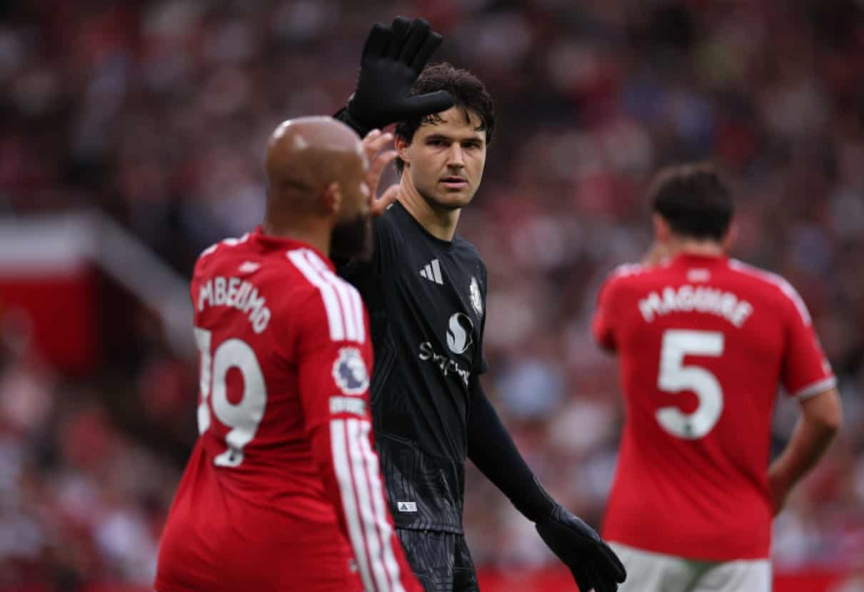 O calor está em Carrick, mas Wilcox deve compartilhar a culpa pelos problemas do Manchester United