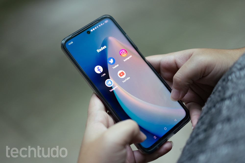 É recomendado reiniciar o Android, no mínimo, uma vez por semana — Foto: Mariana Saguias/Techtudo