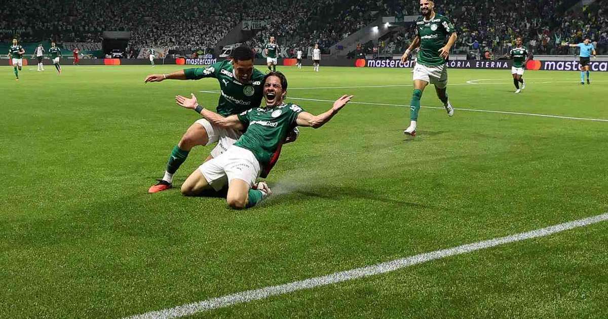 Giay cresce no Palmeiras e ganha destaque e confiança com Abel