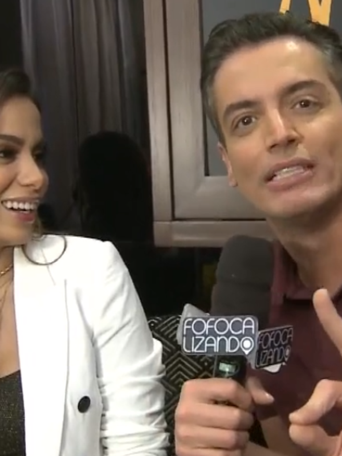 Por que Leo Dias não pode falar o nome da Anitta?