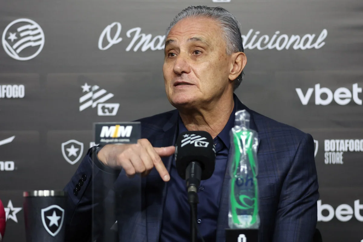 Foto colorida de Tite, do Botafogo - Metrópoles