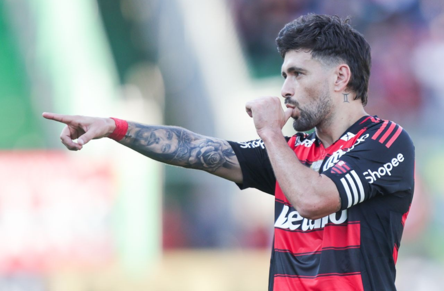 Arrascaeta &eacute; um dos jogadores estrangeiros que j&aacute; poderiam solictar a dupla cidadania brasileira