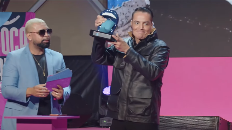 Fofoca Awards: Leo Dias é o mais premiado da noite; veja a lista de ganhadores