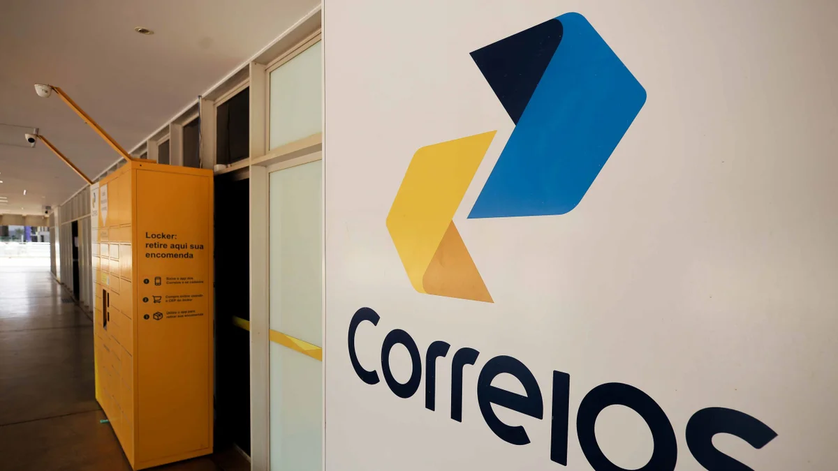 Trabalhadores dos Correios encerram greve após 15 dias de paralisação
