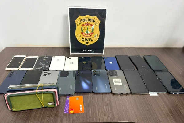 PCDF apreende 21 celulares furtados com vendedora de salgados em Ceilândia
