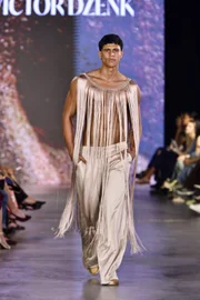 Victor Dzenk, Sun Rose e Almacor levam diversidade ao Metrópoles Catwalk