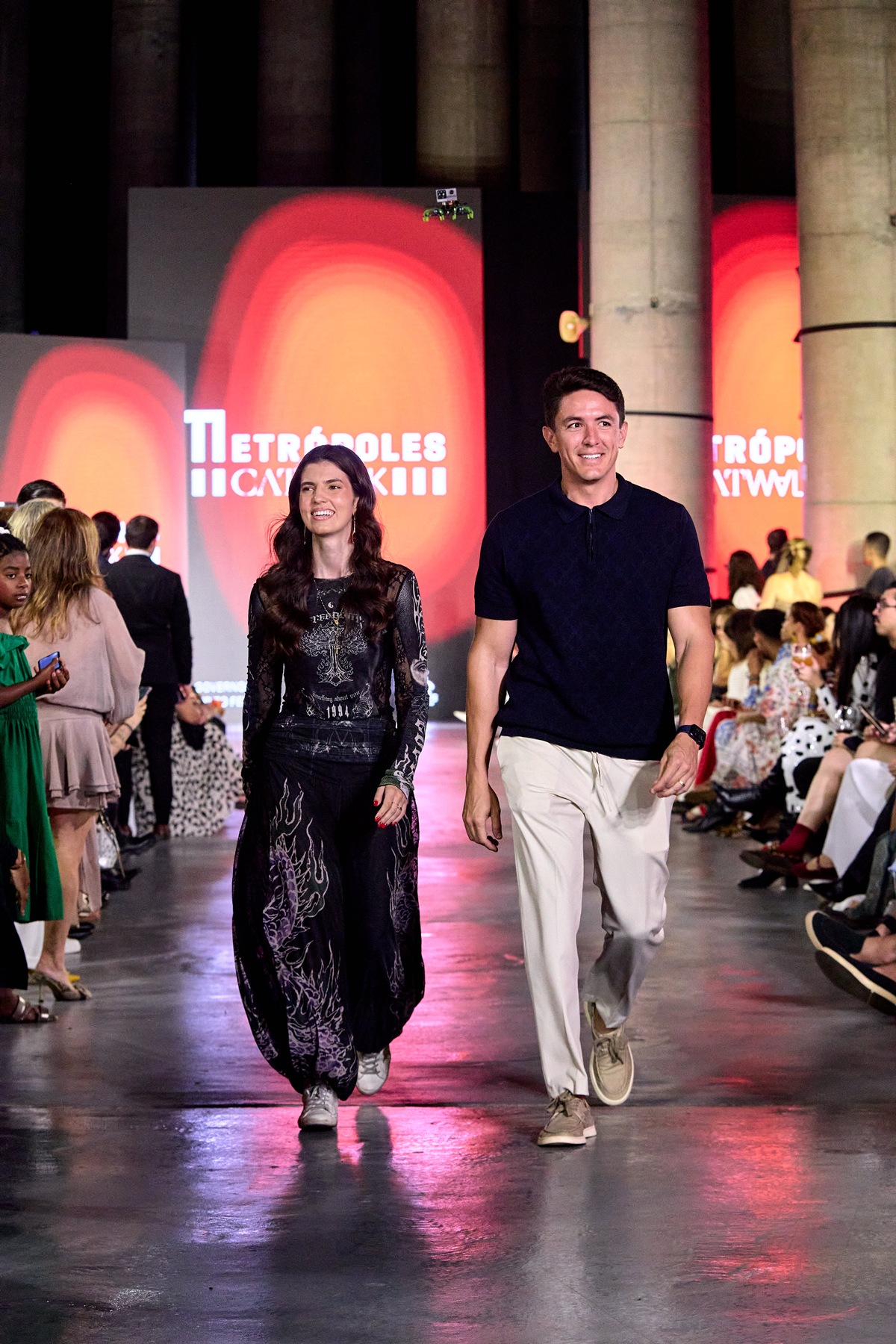 Por trás da passarela: equipe do Metrópoles Catwalk ganha os holofotes