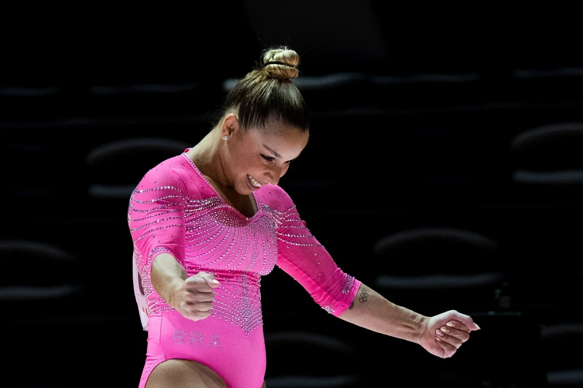 Imagem colorida de Flávia Saraiva, na copa do Mundo de Ginástica Artística- Metrópoles