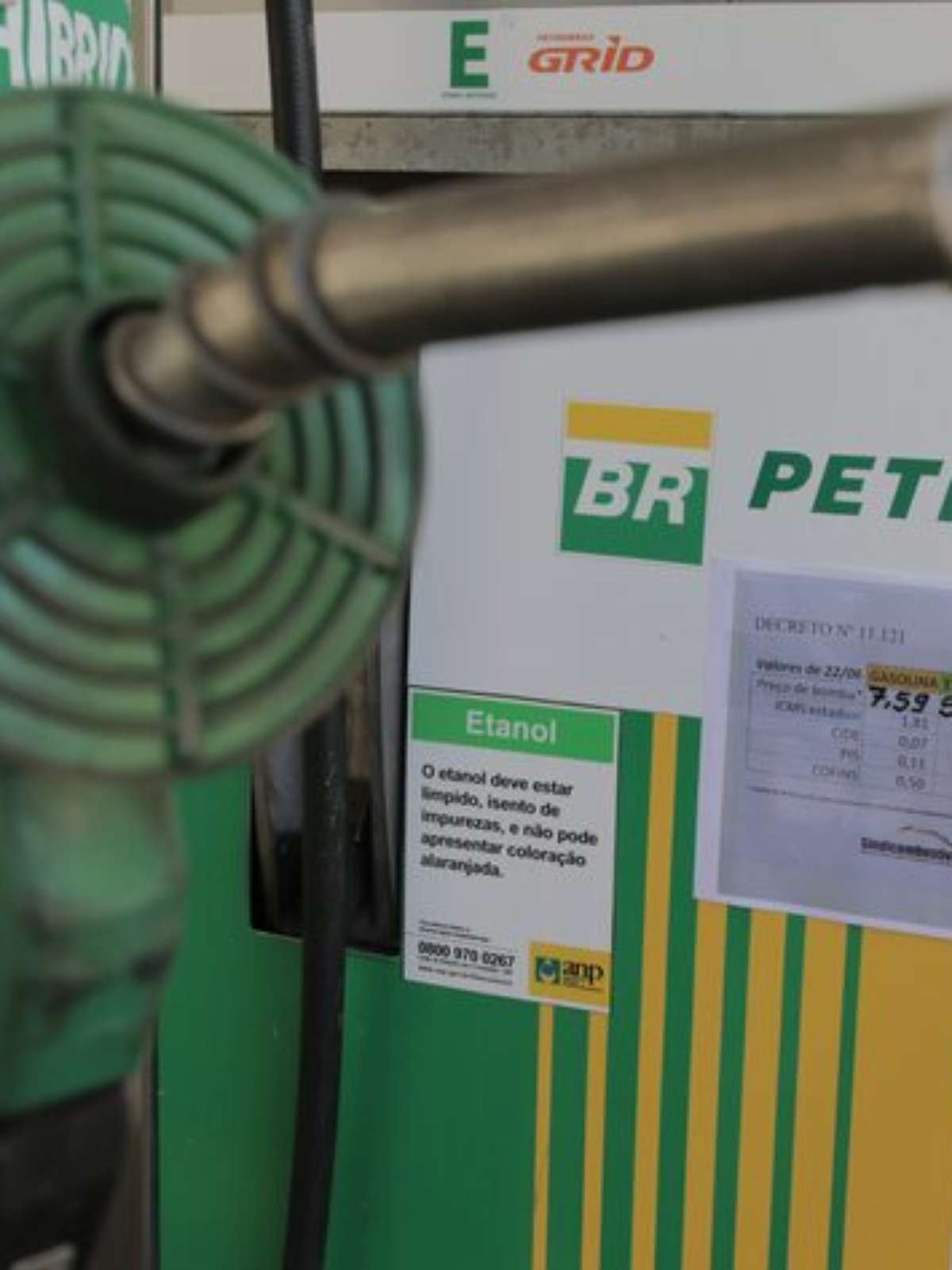 Petrobras aumenta diesel em R$ 1, mas subsídio do governo neutraliza alta