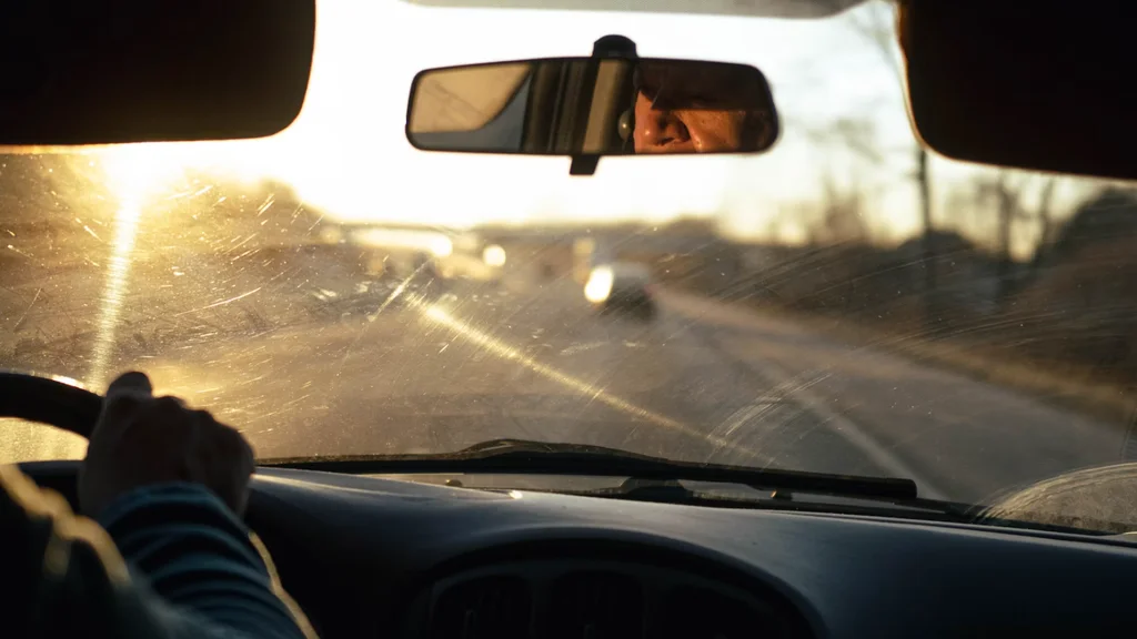Seu seminovo não atrai propostas? 3 erros invisíveis que travam a venda do seu carro