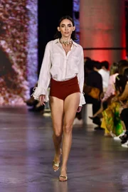 Victor Dzenk, Sun Rose e Almacor levam diversidade ao Metrópoles Catwalk