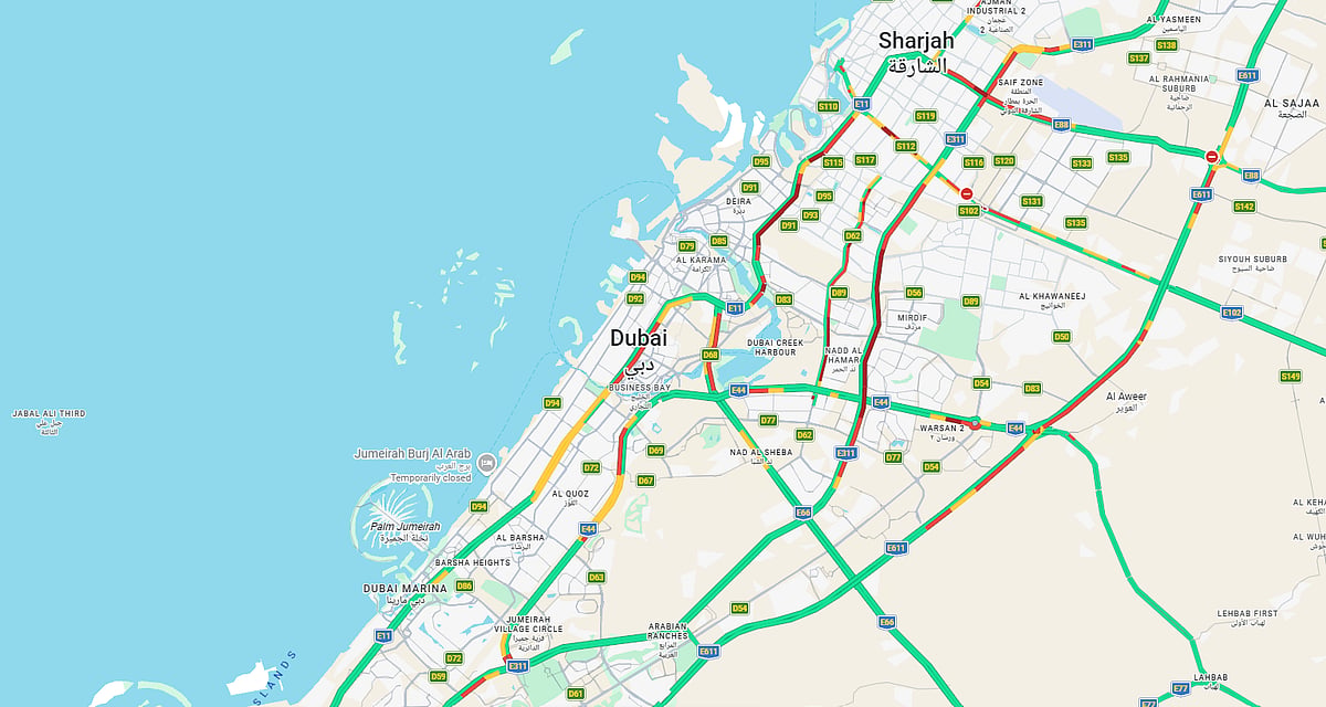 Trânsito hoje em Dubai-Sharjah: Congestionamento intenso atinge a E11 e a E311