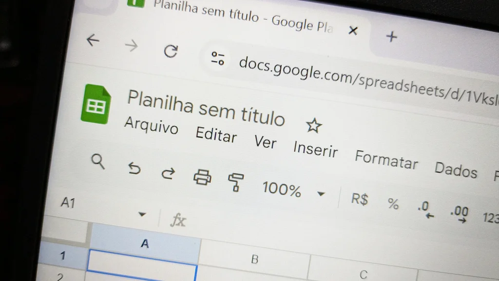 Como usar Agentes de IA para automatizar pesquisas e planilhas em segundo plano