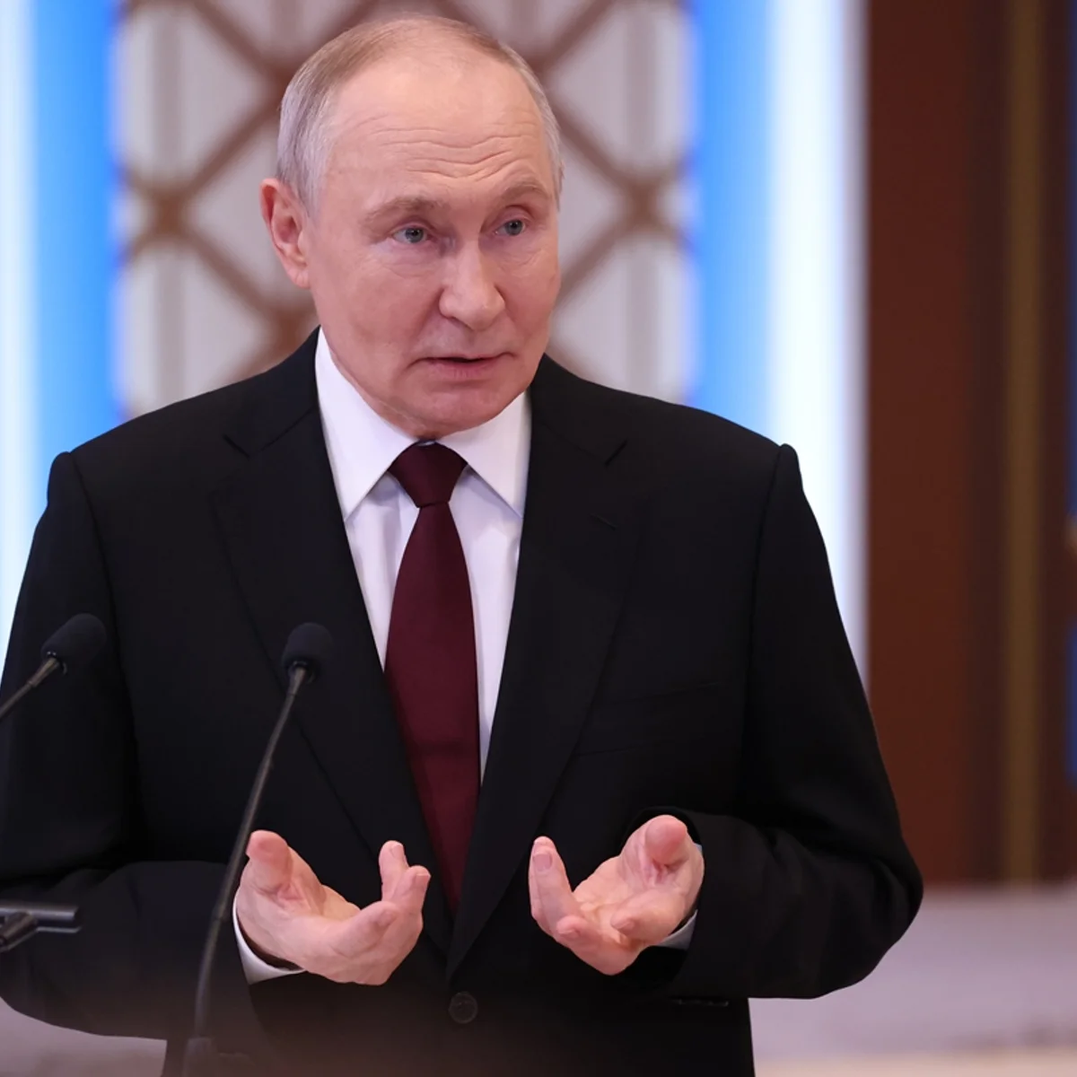Putin acusa líderes europeus de prepararem guerra contra a Rússia