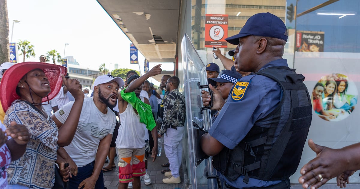 A maioria dos africanos se opõe ao emprego de imigrantes e à admissão de refugiados.