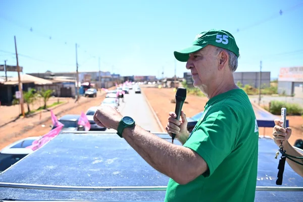 Arruda promete regularizar áreas no DF: "Precisa botar ordem"