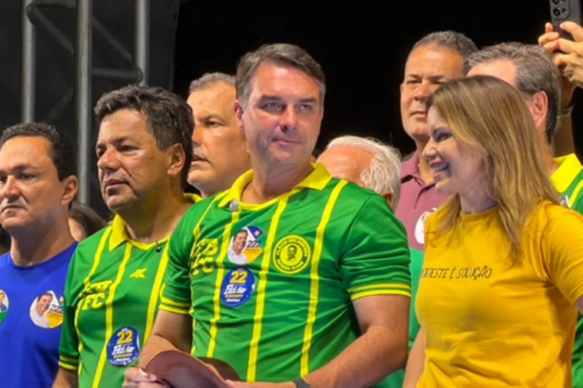 Como Flávio Bolsonaro planeja dominar o STF. É isso o que você quer?