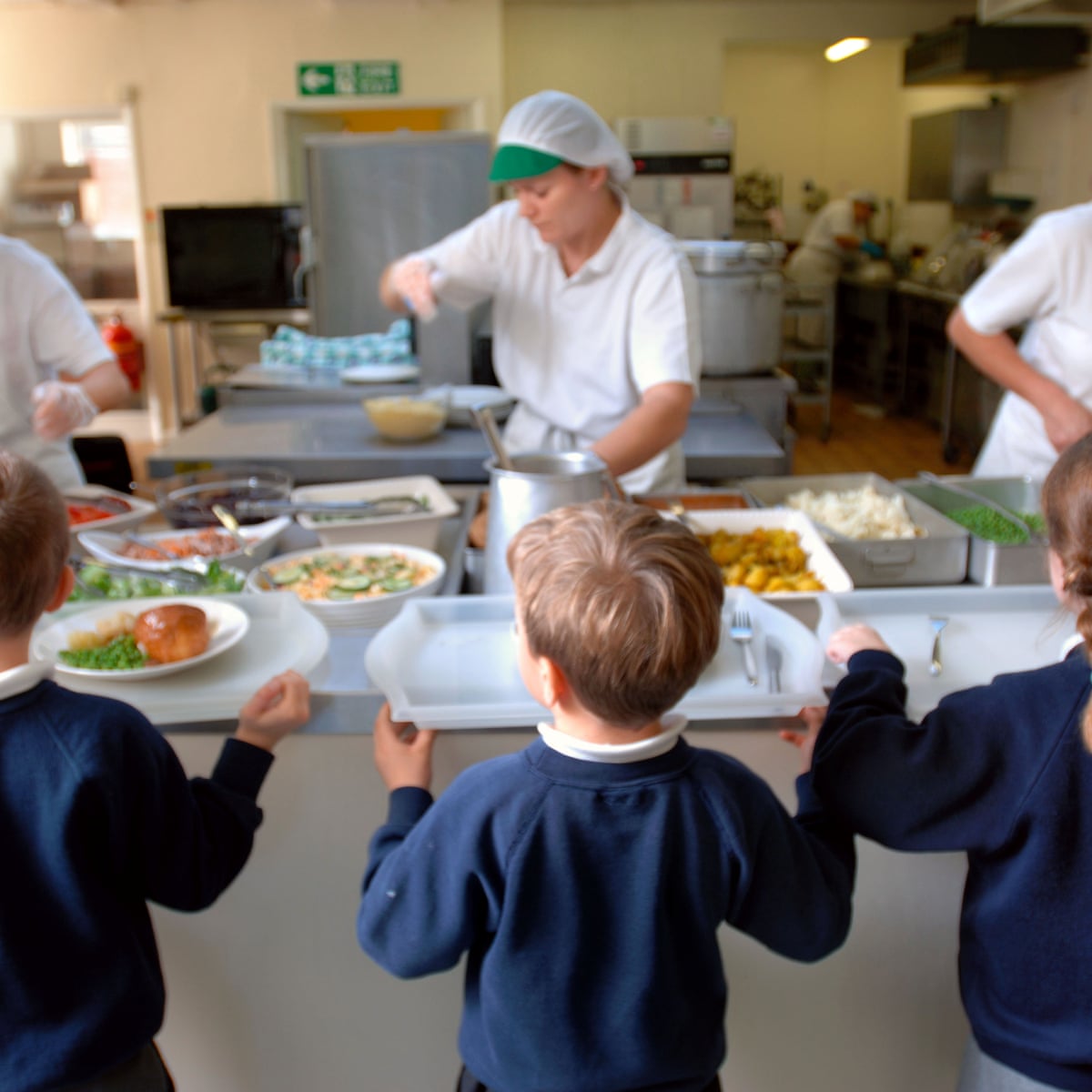 Após 20 anos de minha campanha de refeições escolares, sou um homem feliz. Por fim, vamos alimentar as crianças adequadamente.