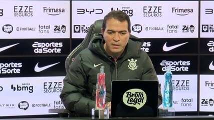 Marcelo Paz garante permanência de Fernando Diniz no Corinthians