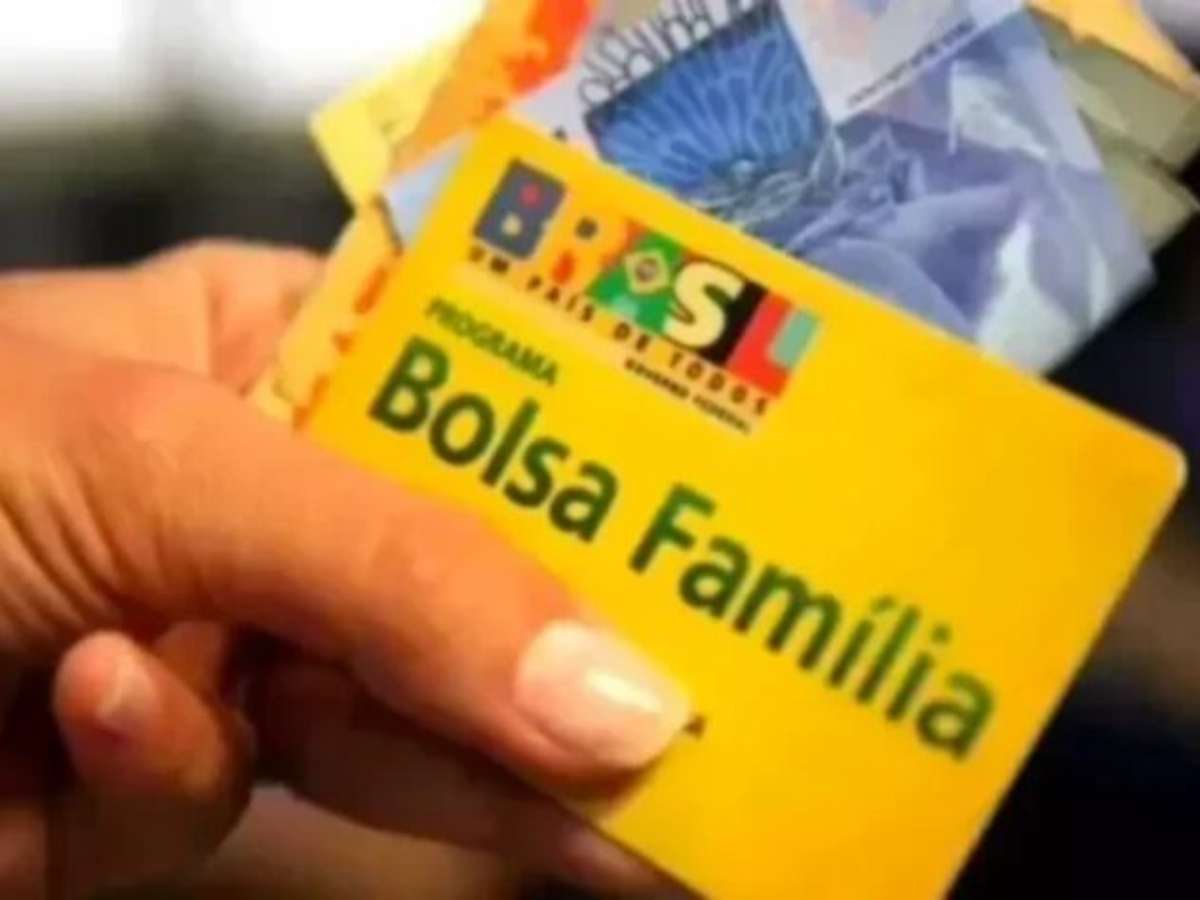 MP junto ao Tribunal de Contas da União pede suspensão de reajuste do Bolsa Família anunciado por Lula