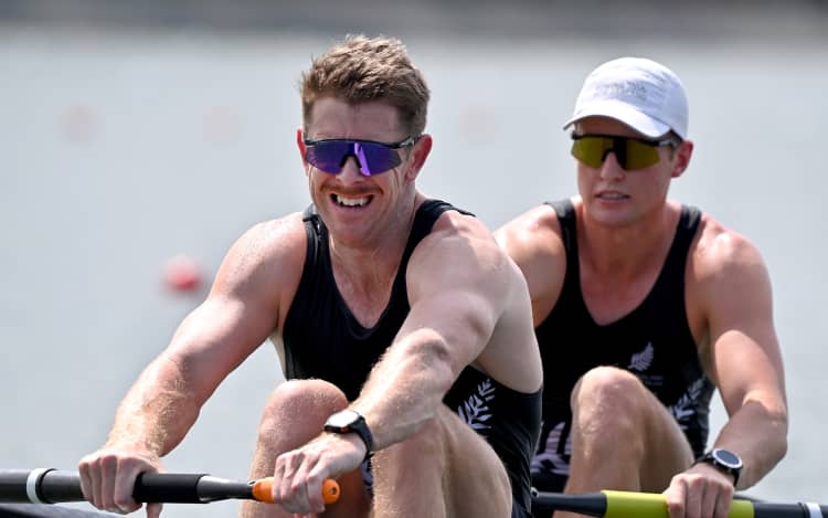 New Zealand duo Ben Taylor, left, and Oliver Welch win men's coxless pair at the 2025 World Rowing Championships in Shanghai.